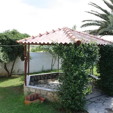 Villa Paramithi