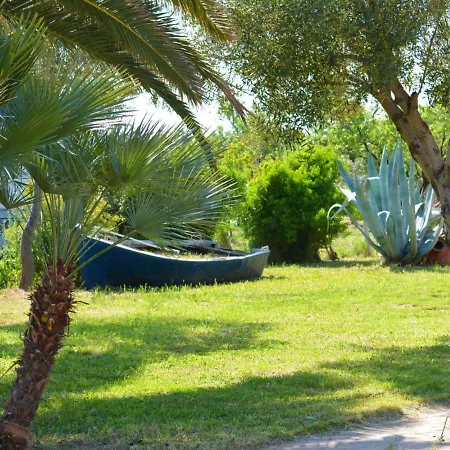 Villa Paramithi Ormília