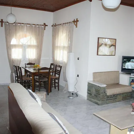 Villa Paramithi *